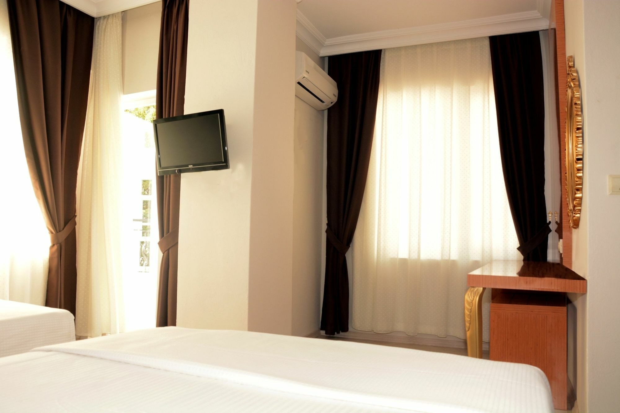 Derin Suit Otel Antalya Eksteriør bilde